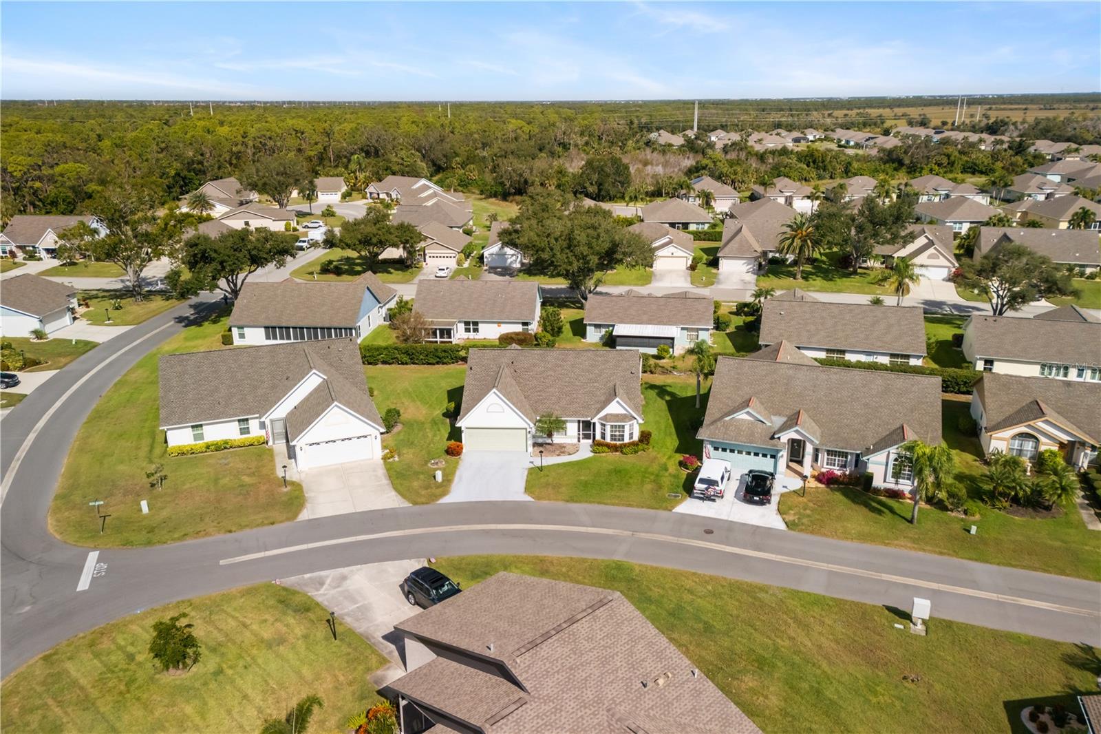 Image 32 of 39 For 324 Falling Waters Lane 164