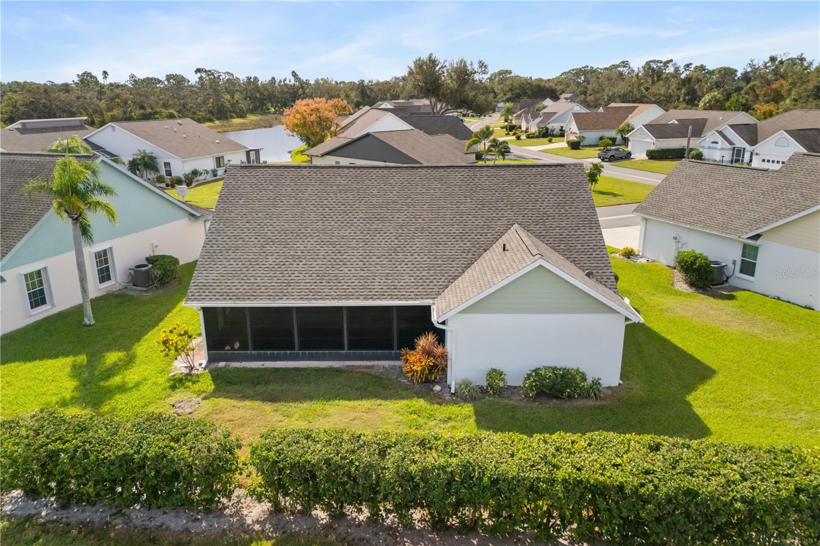 Image 34 of 39 For 324 Falling Waters Lane 164