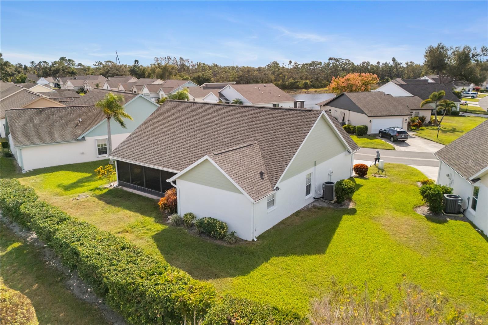 Image 35 of 39 For 324 Falling Waters Lane 164