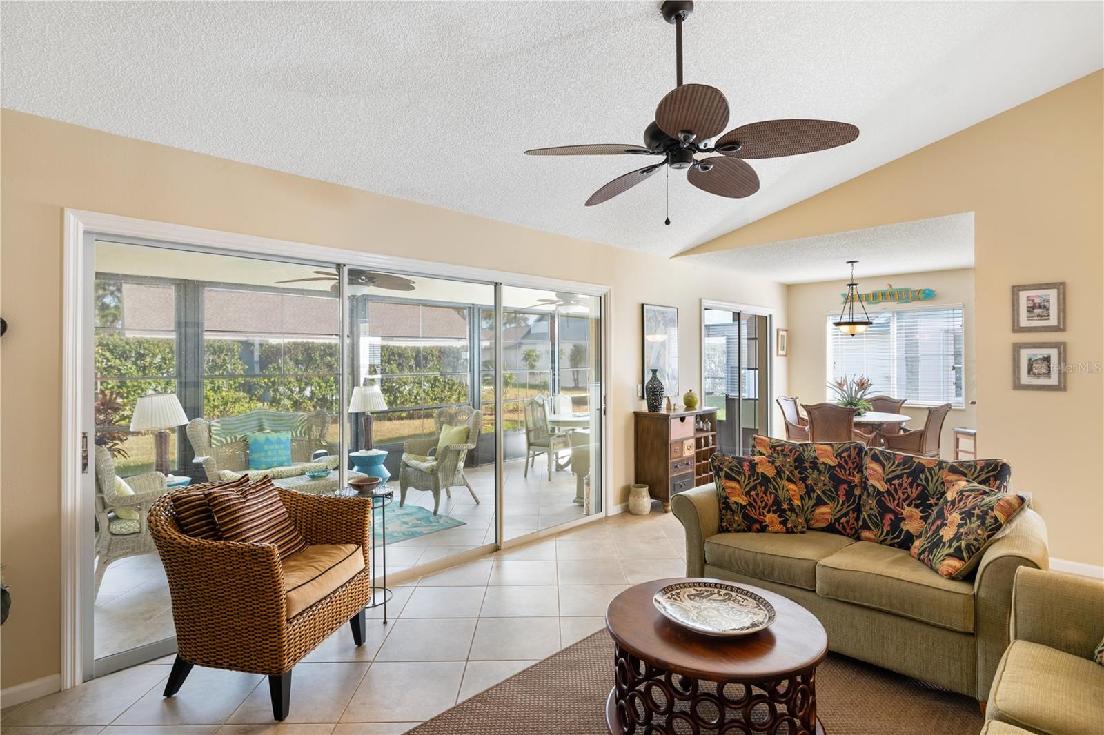 Image 5 of 39 For 324 Falling Waters Lane 164