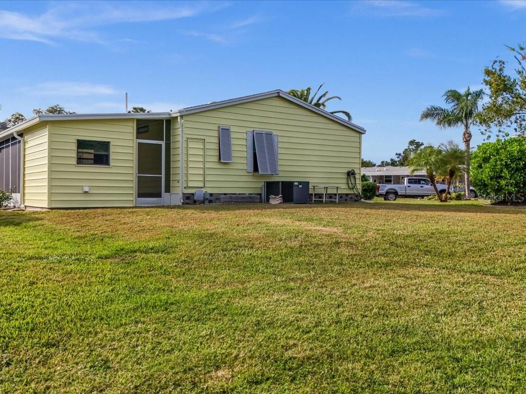 Image 27 of 46 For 809 Manchester Court