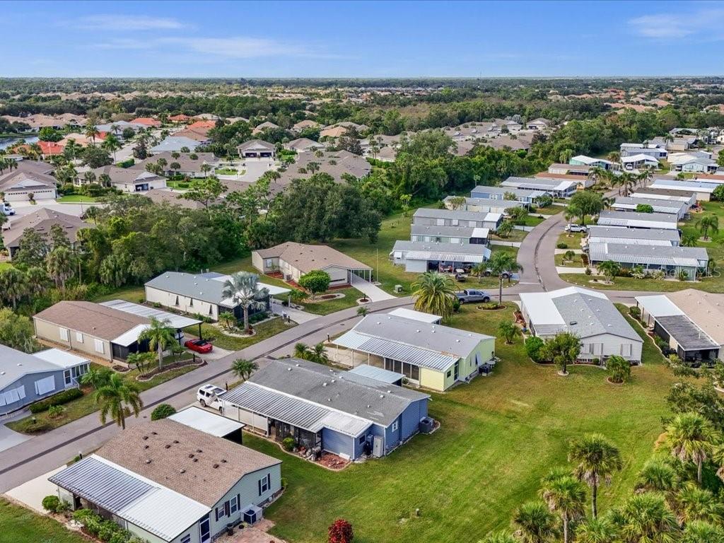 Image 32 of 46 For 809 Manchester Court