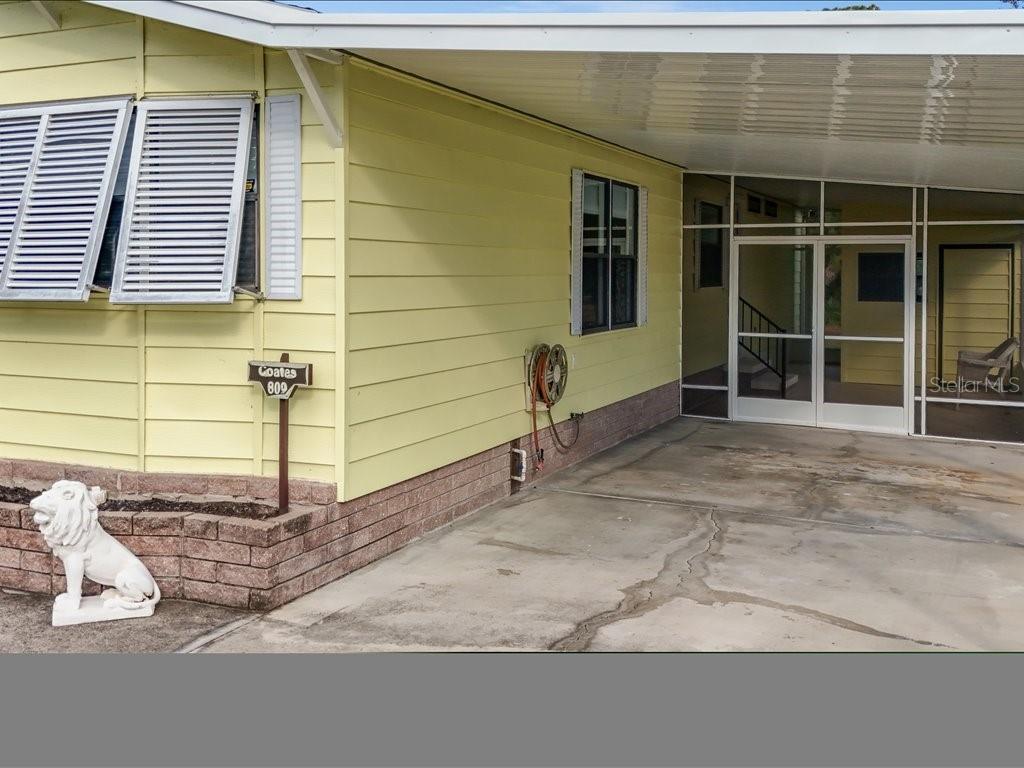 Image 4 of 46 For 809 Manchester Court