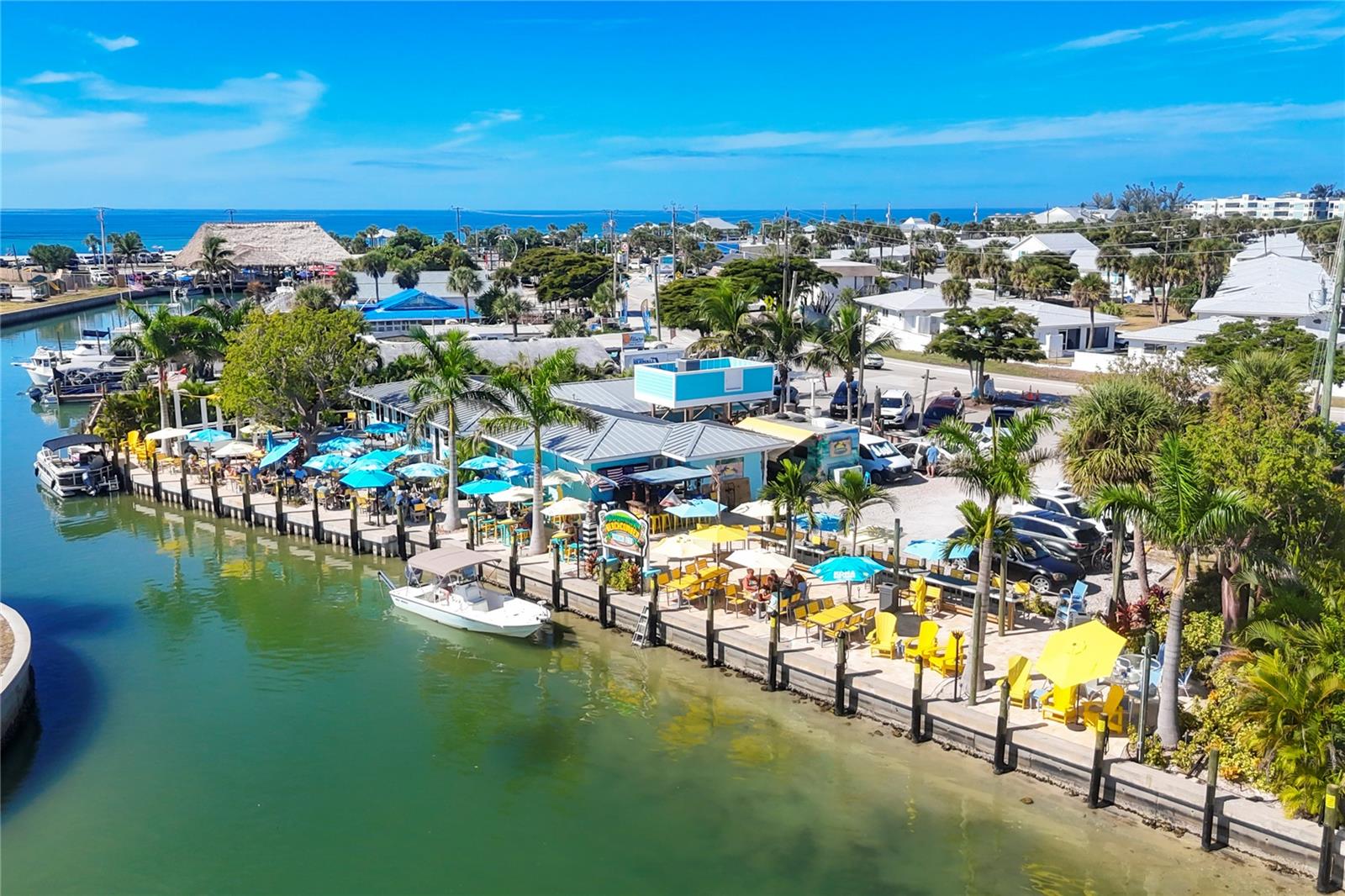 Image 26 of 37 For 1977 Beach Road 54