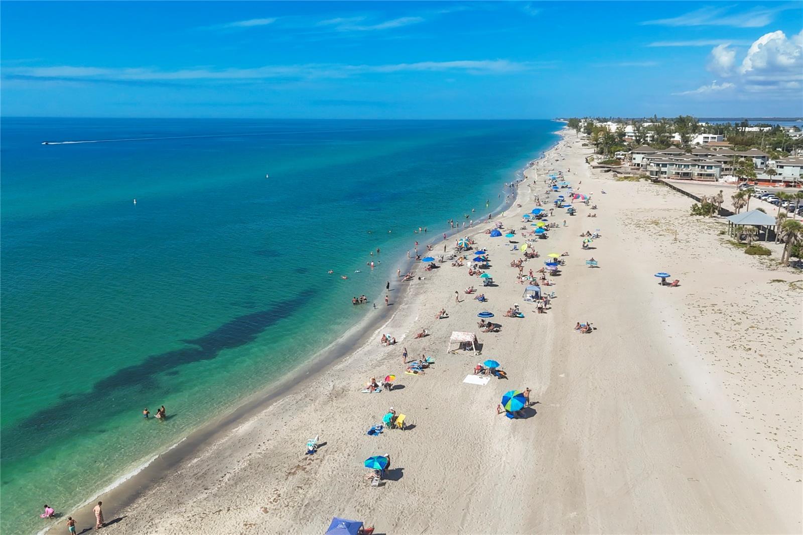 Image 31 of 37 For 1977 Beach Road 54