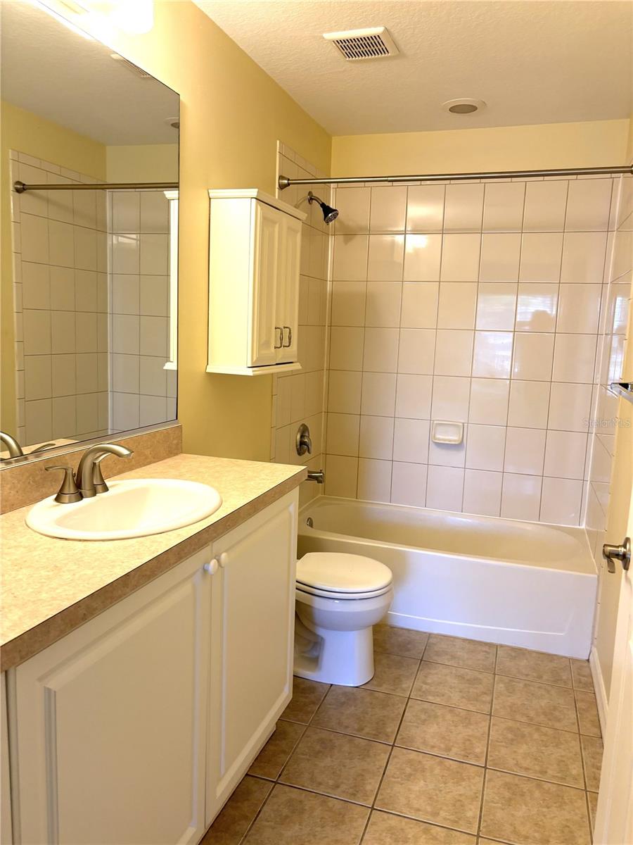 Image 19 of 62 For 242 Boundary Boulevard 114