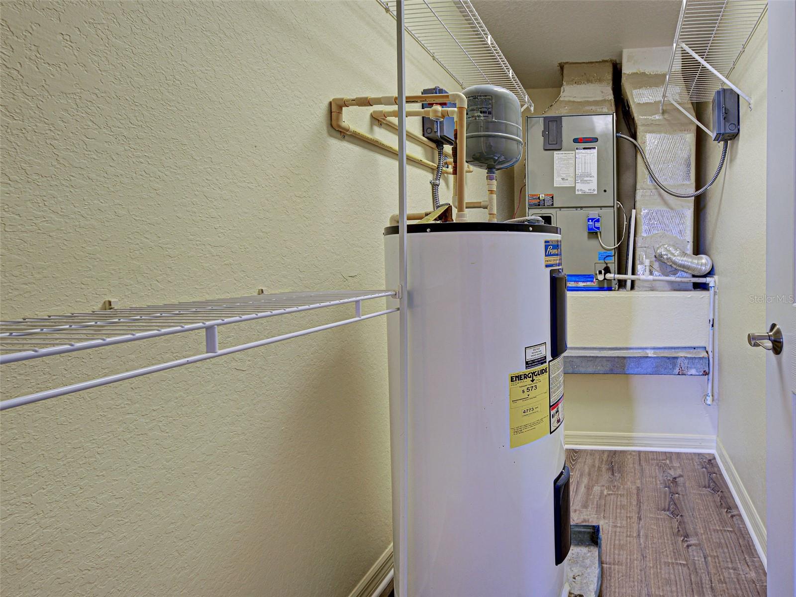 Image 53 of 62 For 242 Boundary Boulevard 114