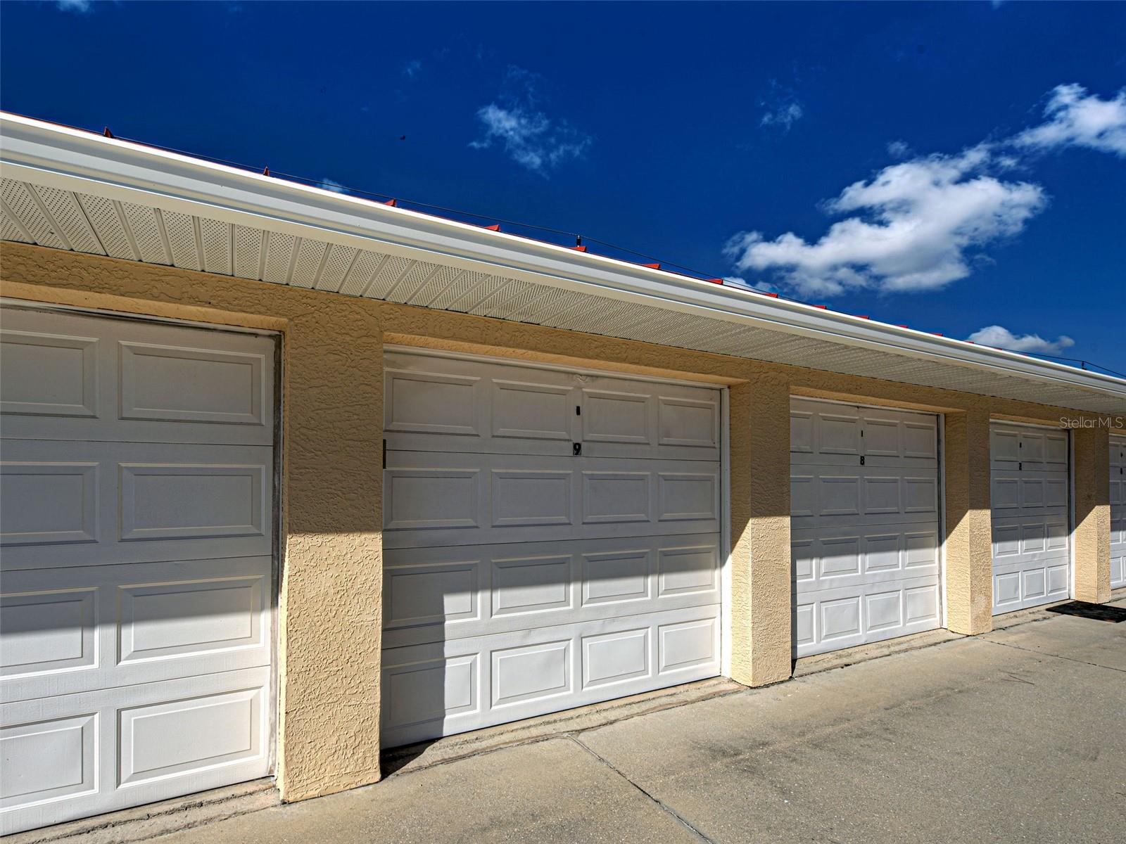 Image 58 of 62 For 242 Boundary Boulevard 114