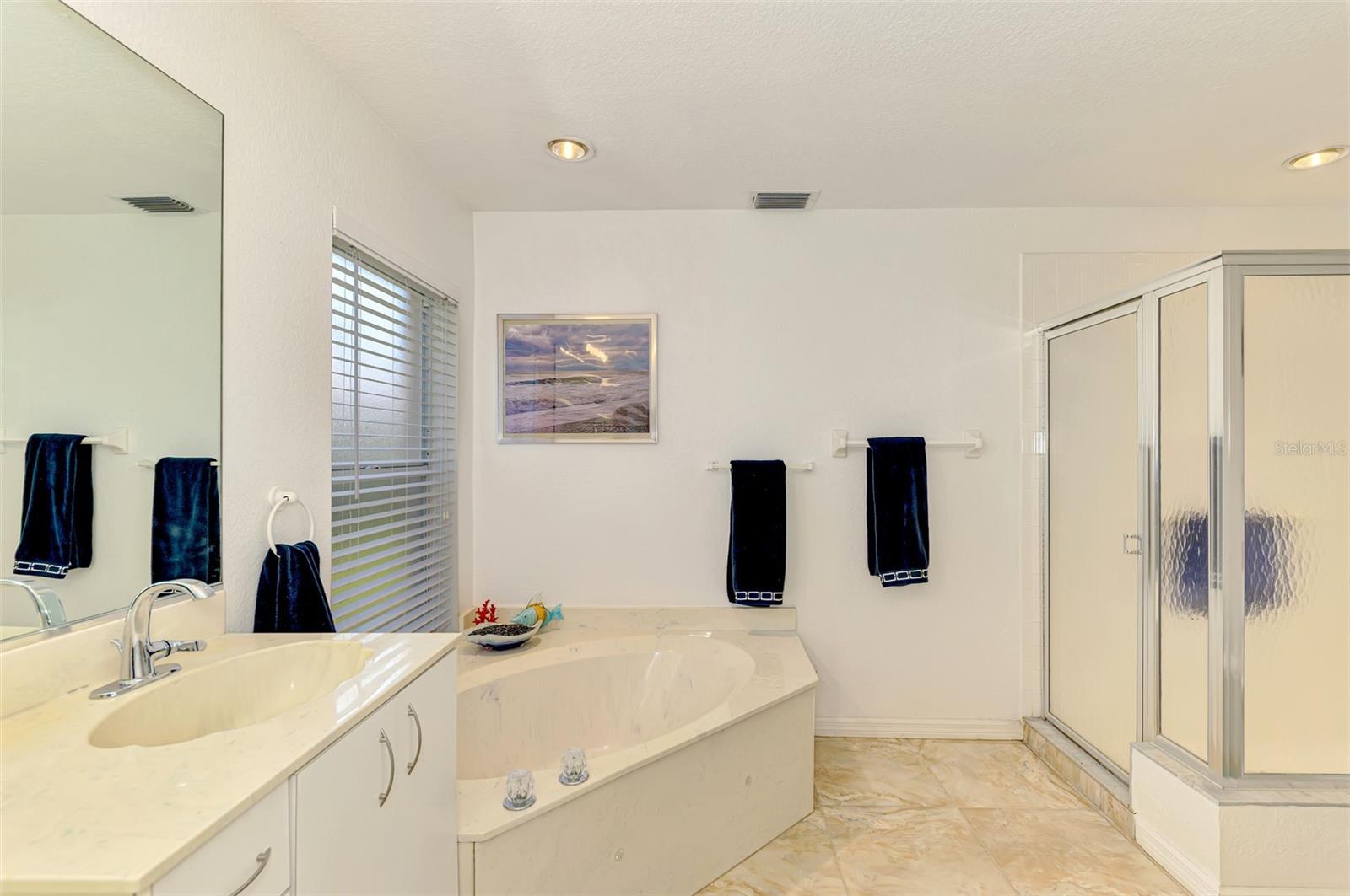 Image 33 of 87 For 14060 Willow Glen Court 128