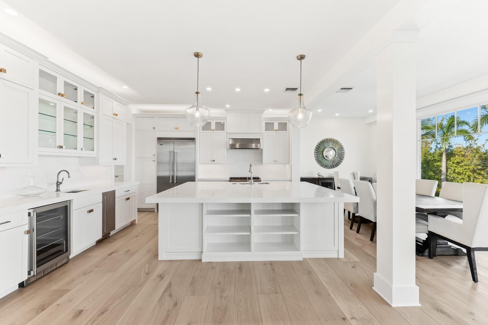 Image 20 of 59 For 4070 Loomis Avenue