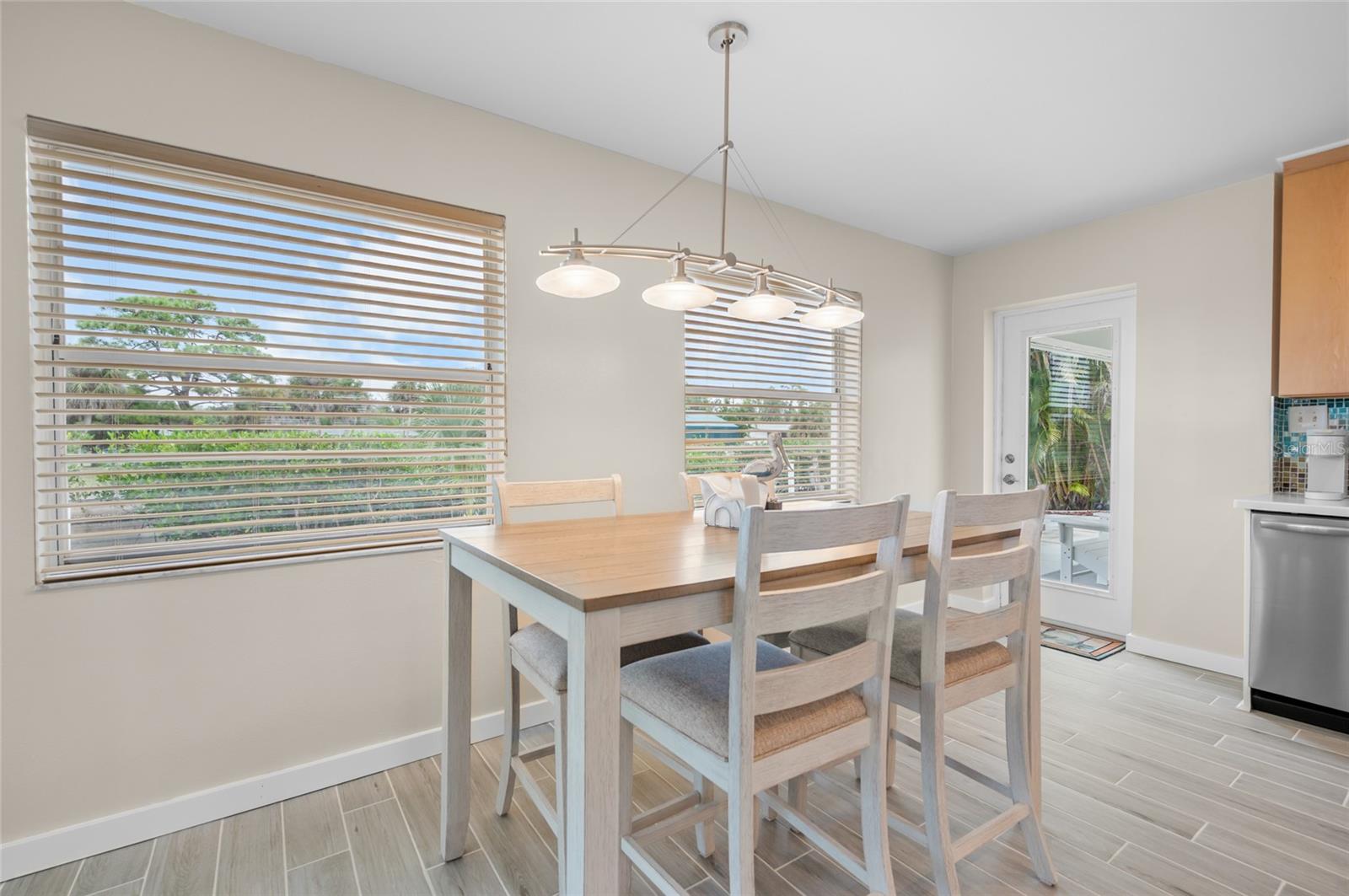 Image 23 of 47 For 1493 Janet Place