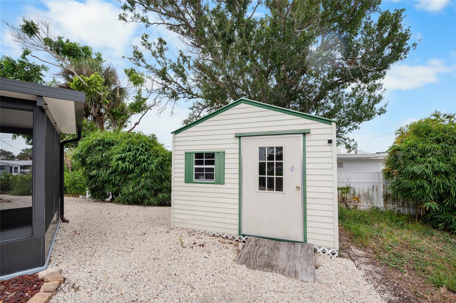 Image 35 of 47 For 1493 Janet Place