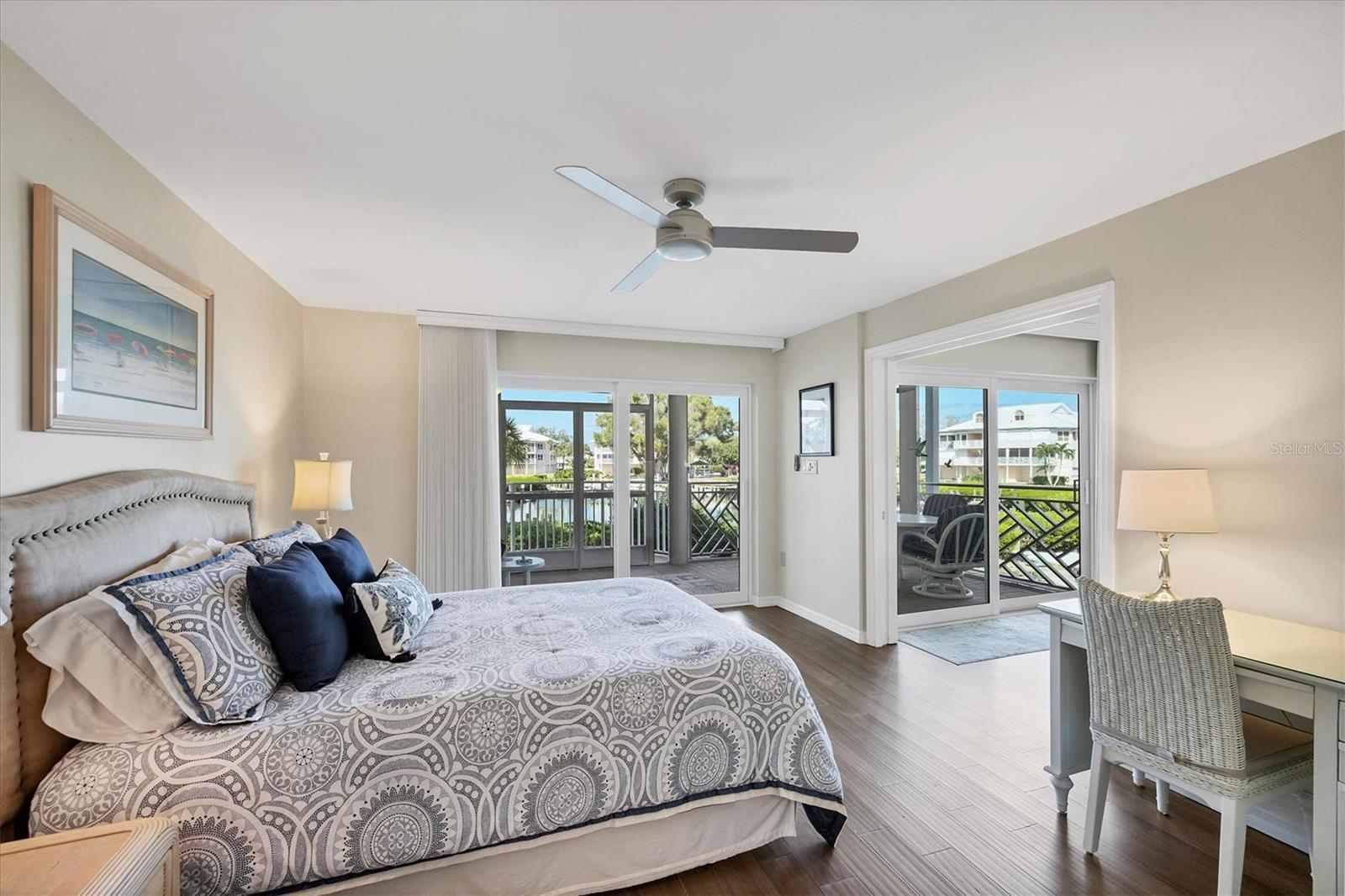 Image 19 of 60 For 11000 Placida Rd  702