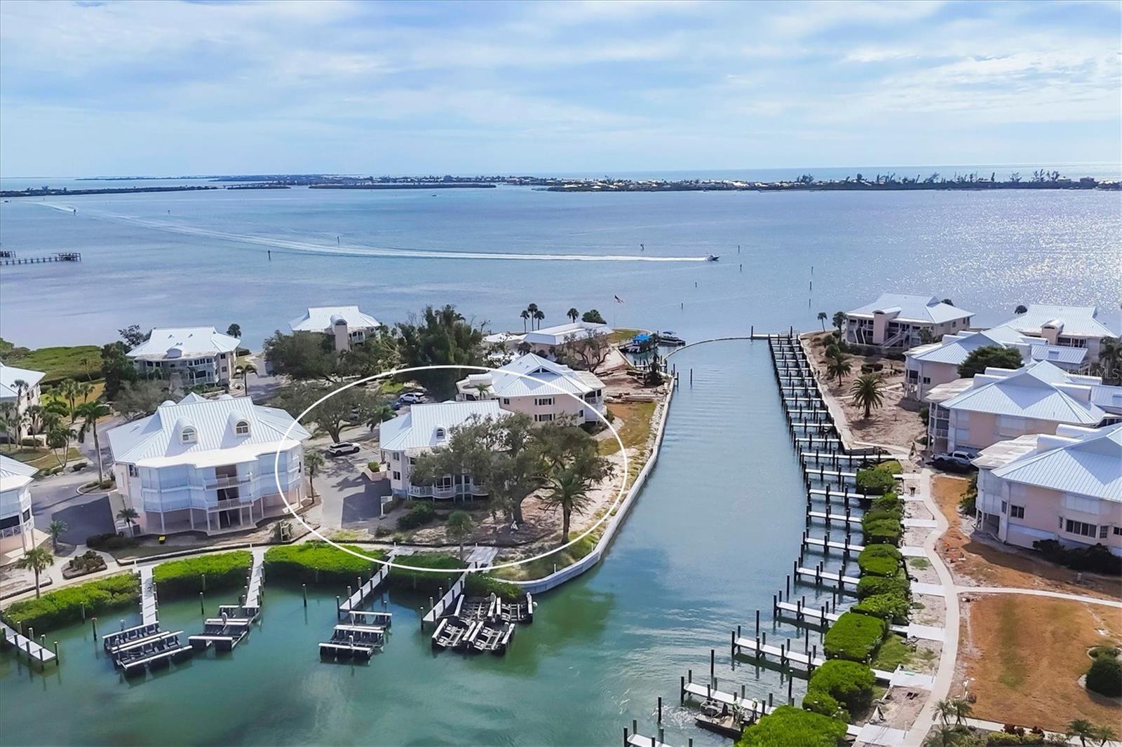 Image 2 of 60 For 11000 Placida Rd  702