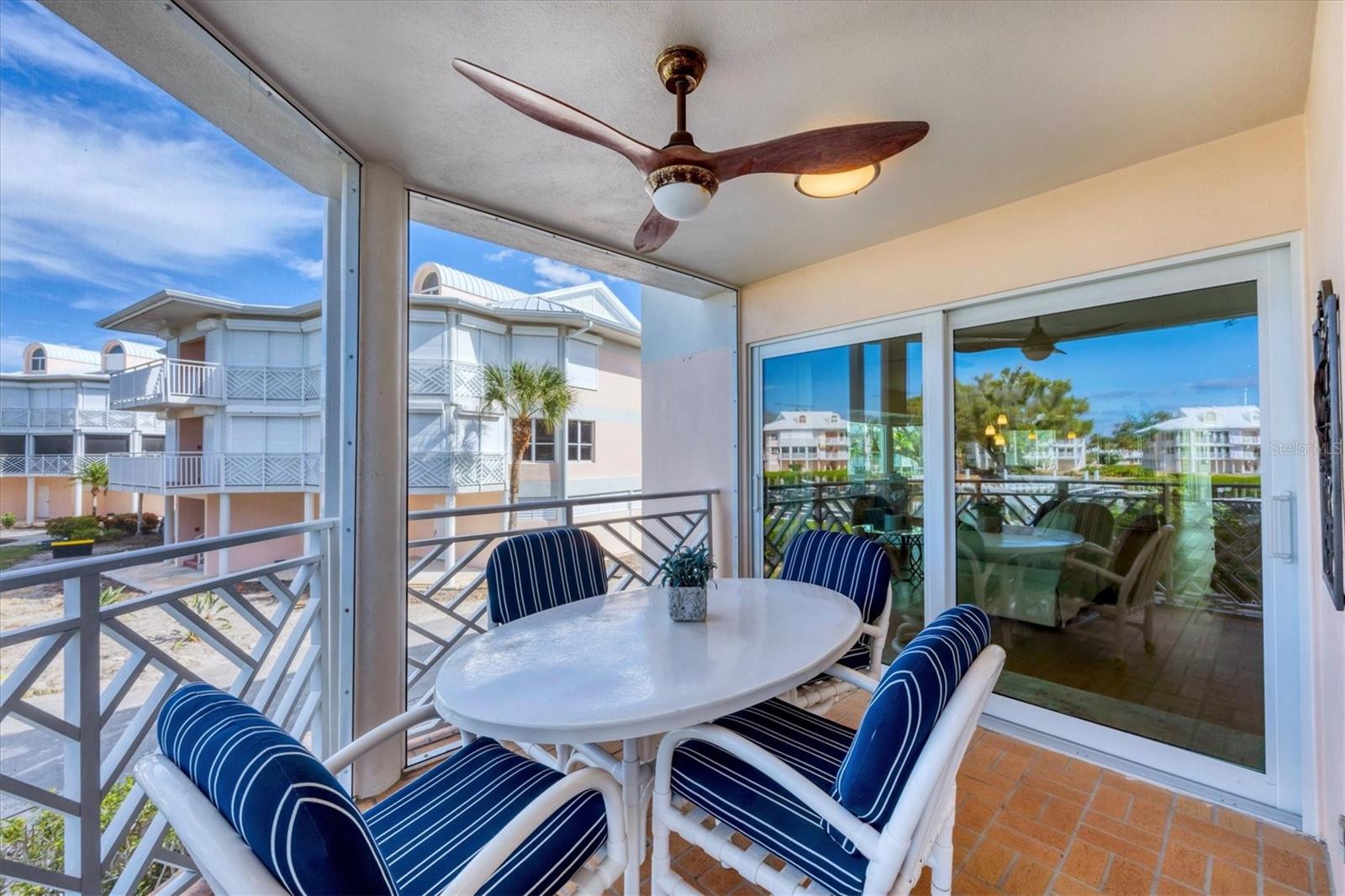 Image 30 of 60 For 11000 Placida Rd  702