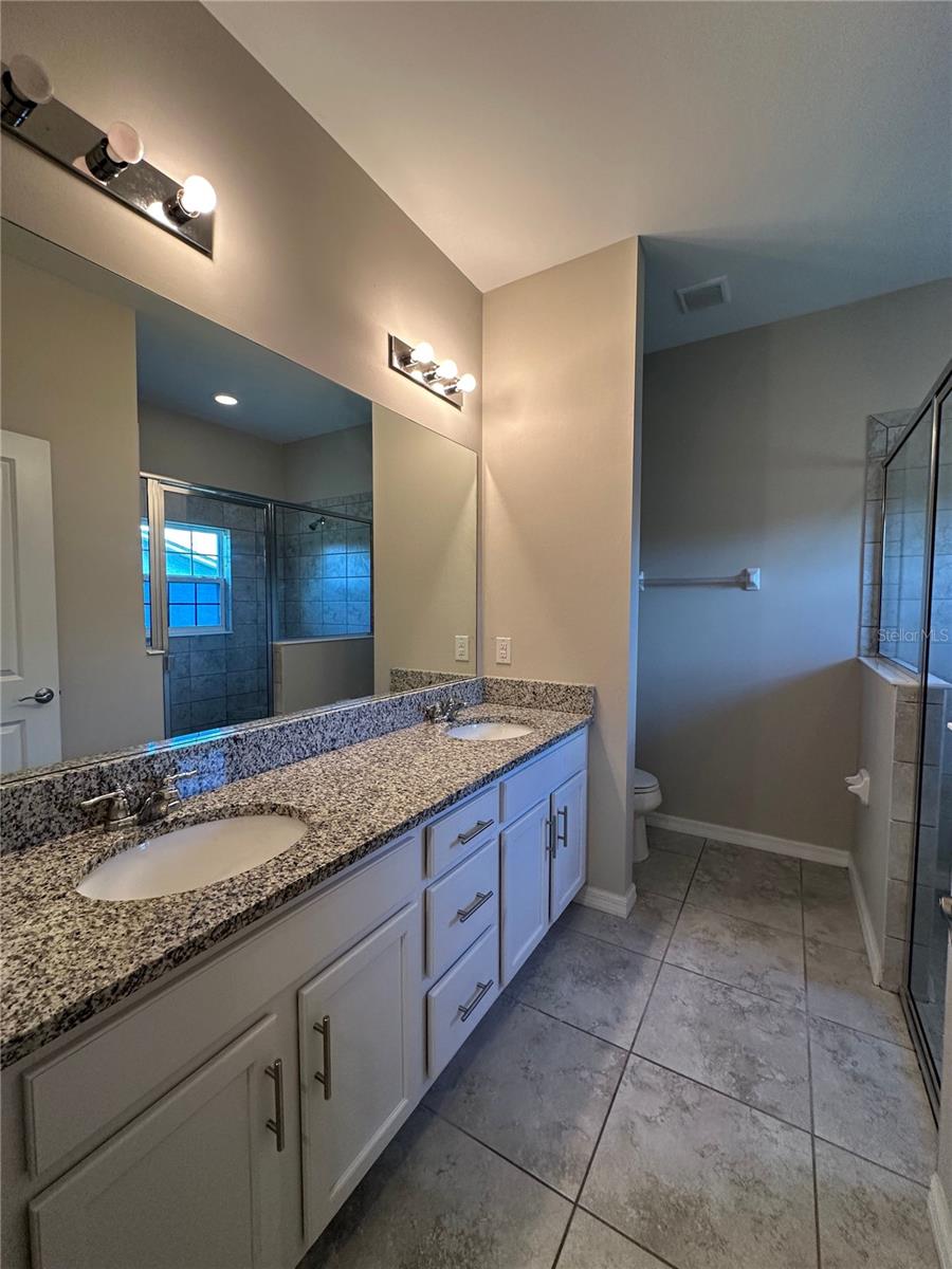 Image 12 of 16 For 18463 Van Nuys Circle