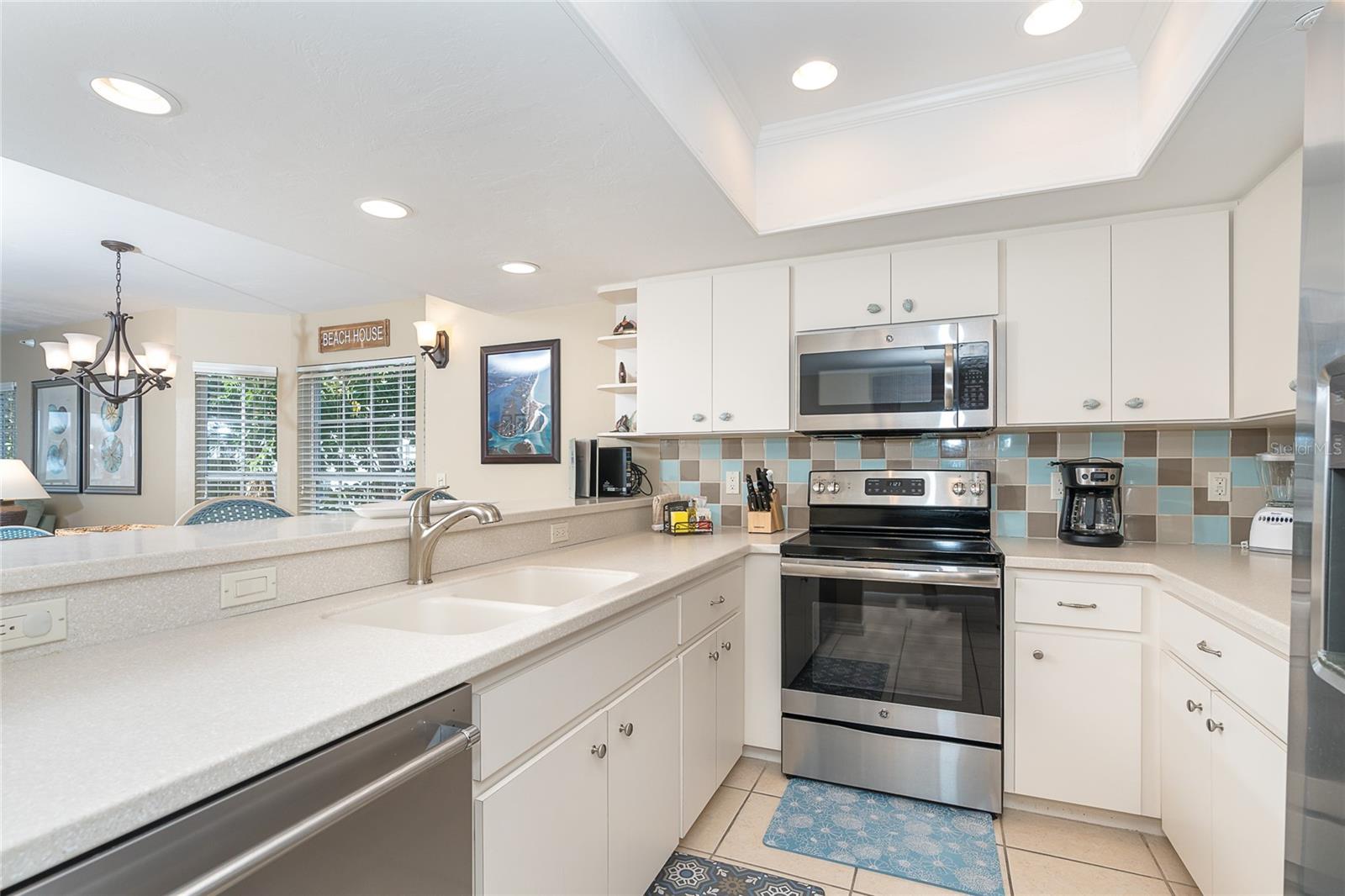 Image 4 of 29 For 7536 Palm Island Drive S 1511