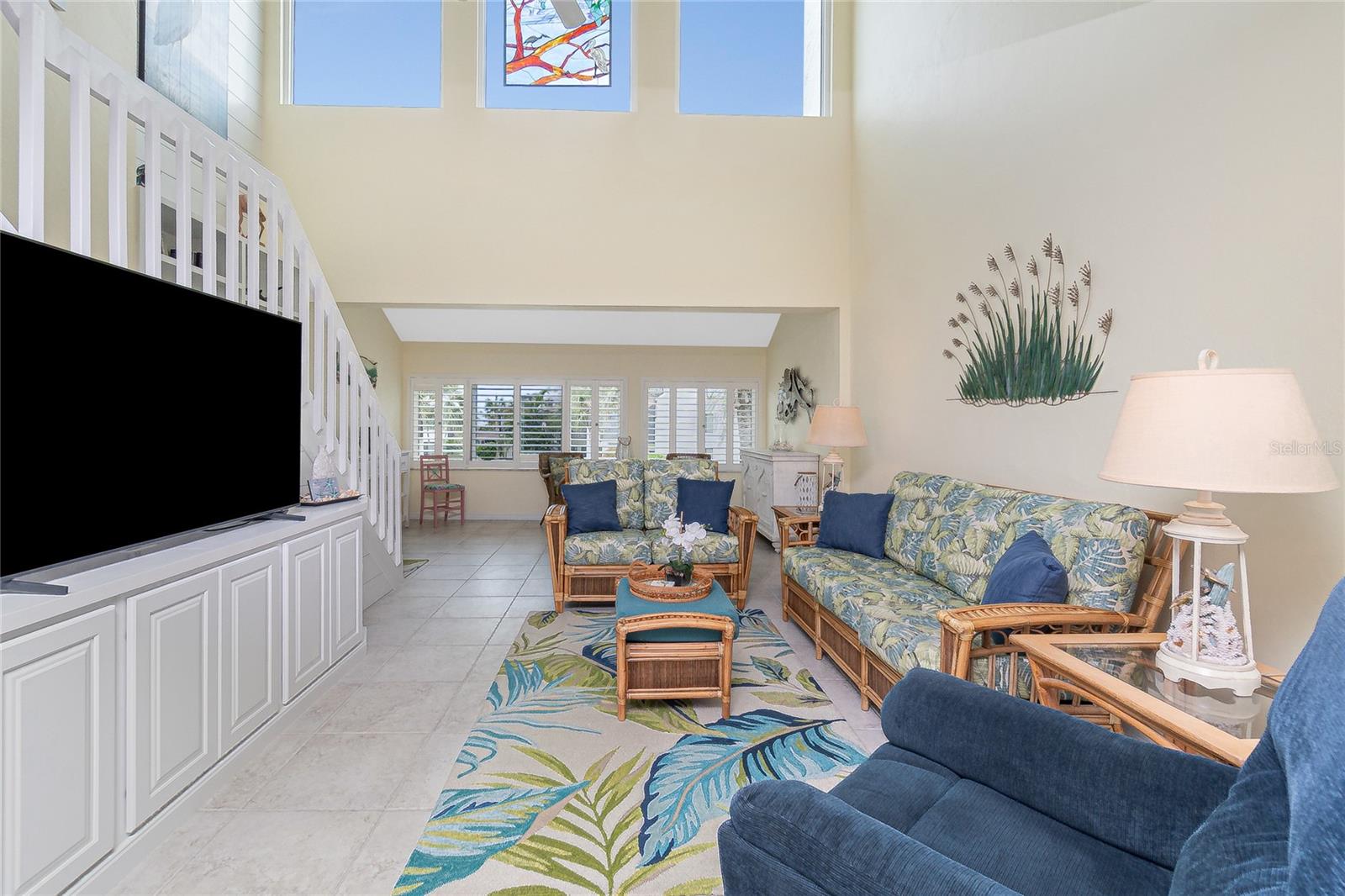 Image 16 of 54 For 2955 Beach Road C123