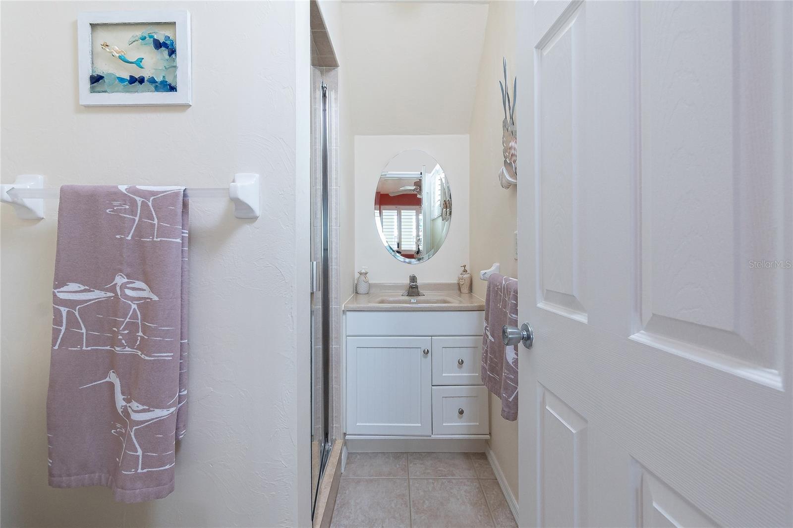 Image 37 of 54 For 2955 Beach Road C123