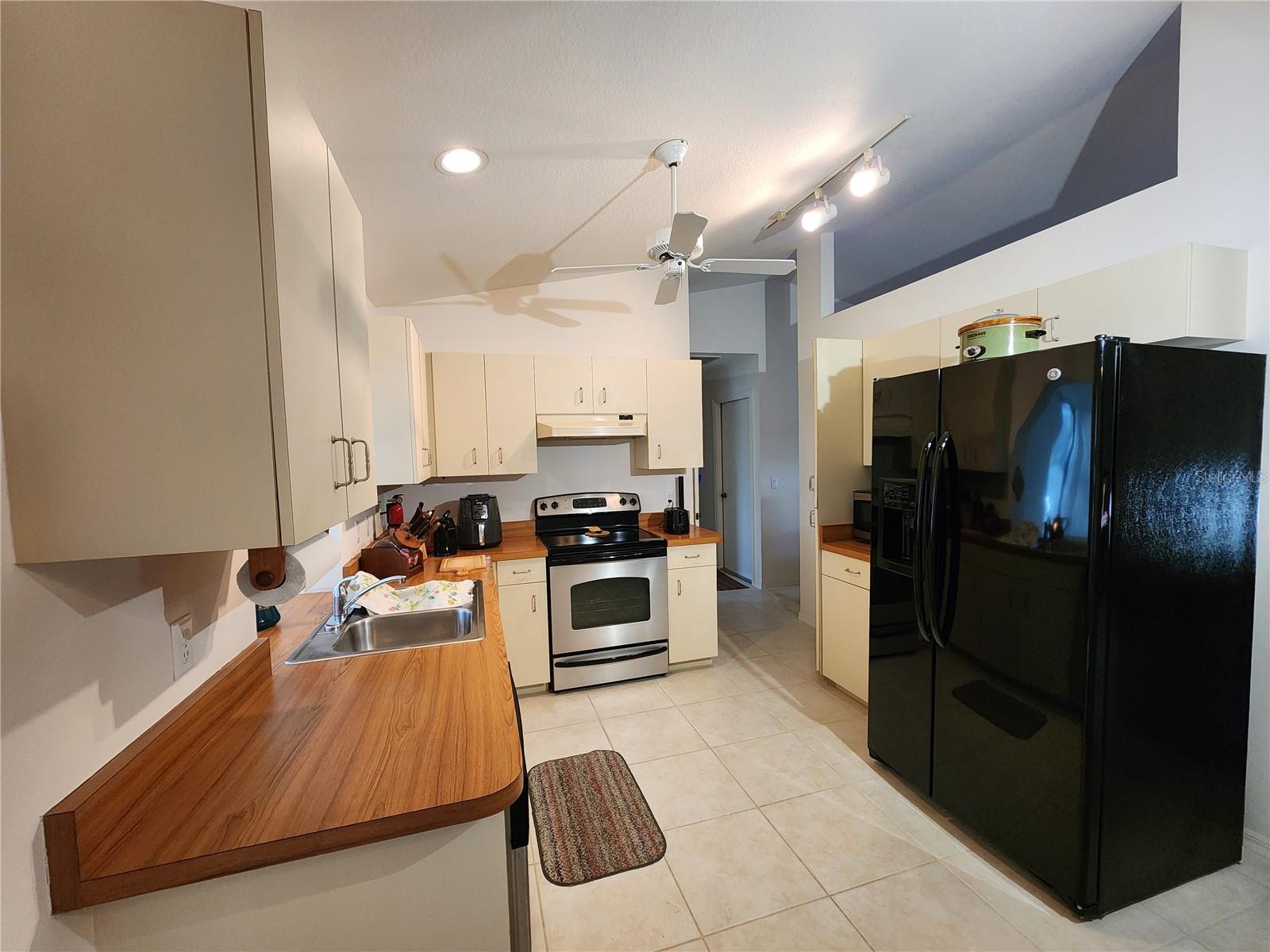 Image 20 of 50 For 11011 Sandrift Avenue