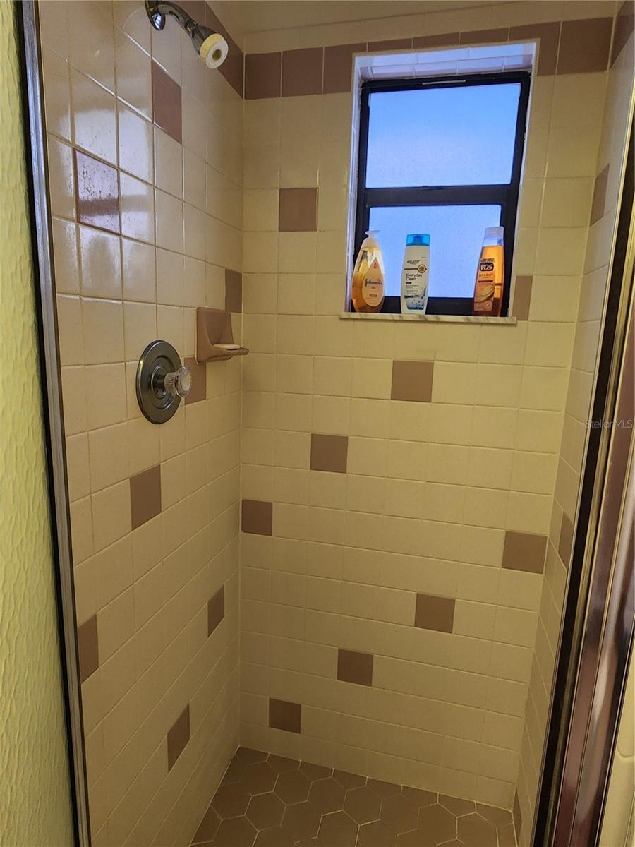 Image 37 of 50 For 11011 Sandrift Avenue