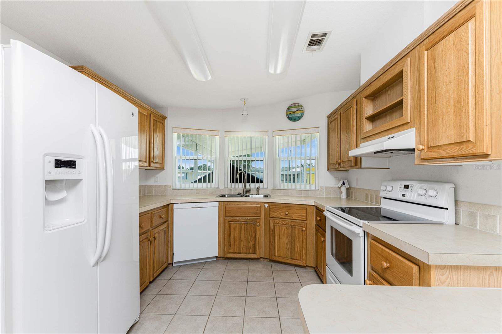 Image 15 of 53 For 1891 Englewood Road 81