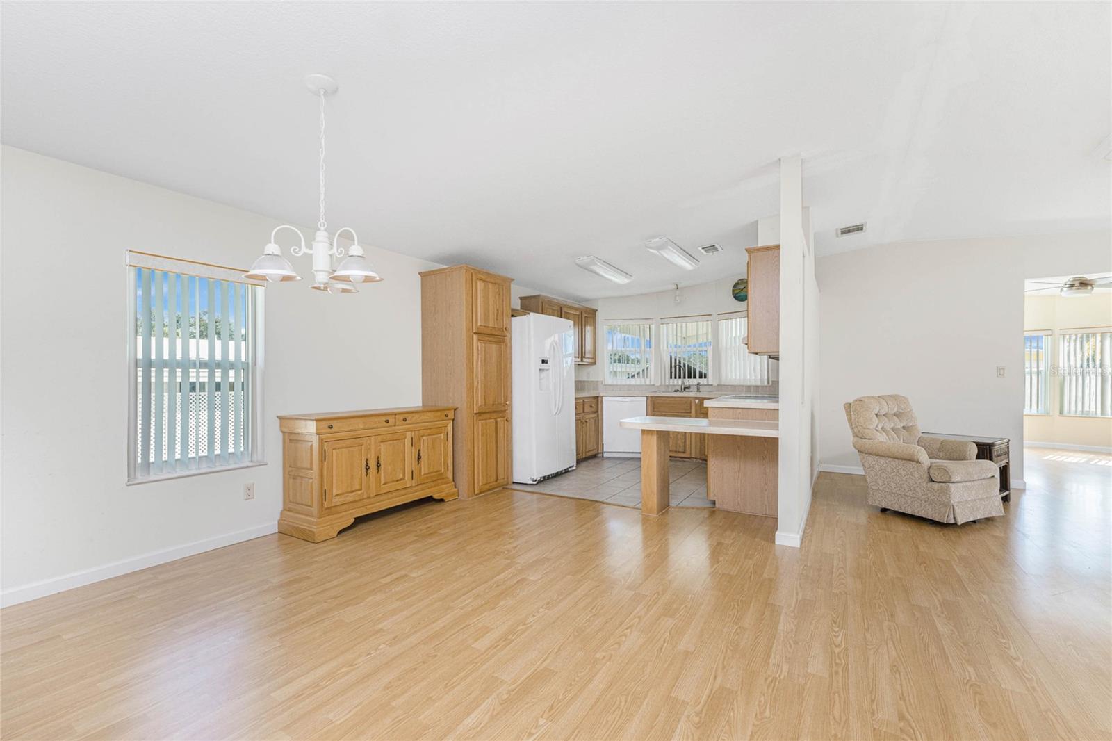 Image 19 of 53 For 1891 Englewood Road 81