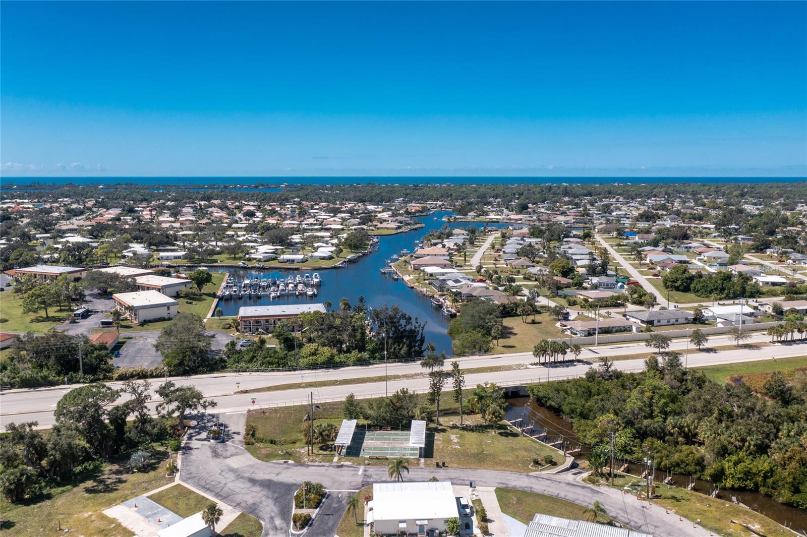 Image 40 of 53 For 1891 Englewood Road 81