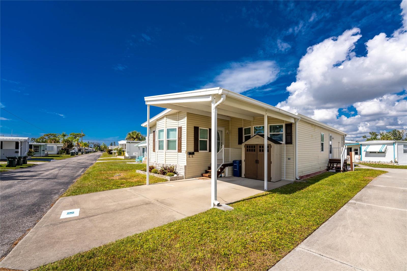 Image 42 of 53 For 1891 Englewood Road 81