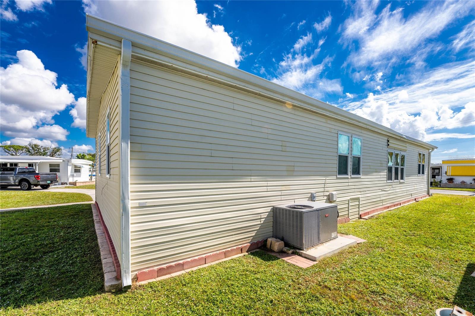 Image 45 of 53 For 1891 Englewood Road 81