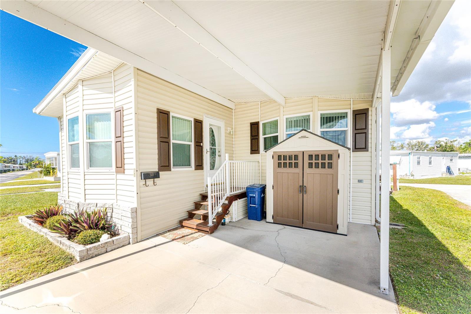 Image 52 of 53 For 1891 Englewood Road 81