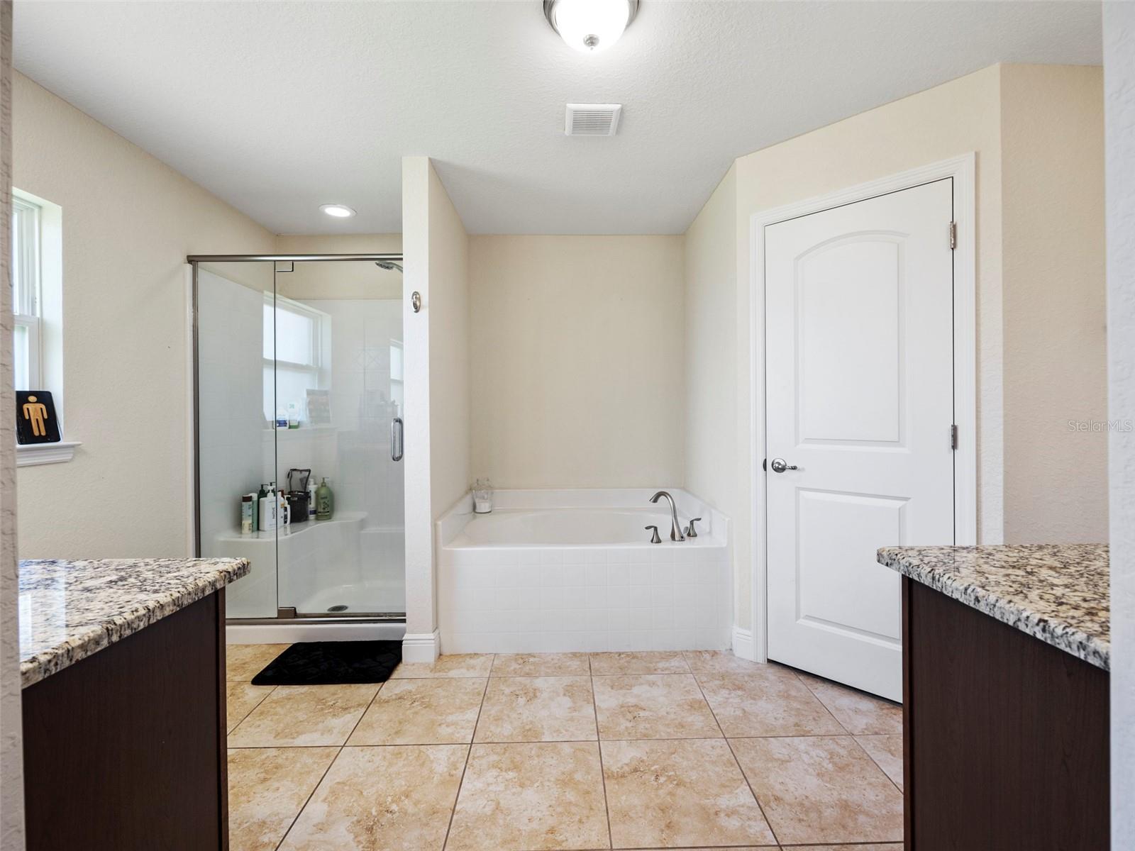 Image 21 of 40 For 9087 Hilliard Terrace