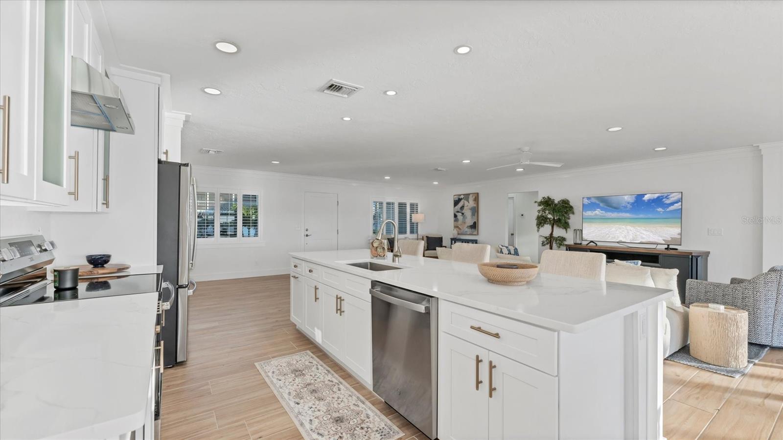 Image 15 of 58 For 10476 Boyette Street