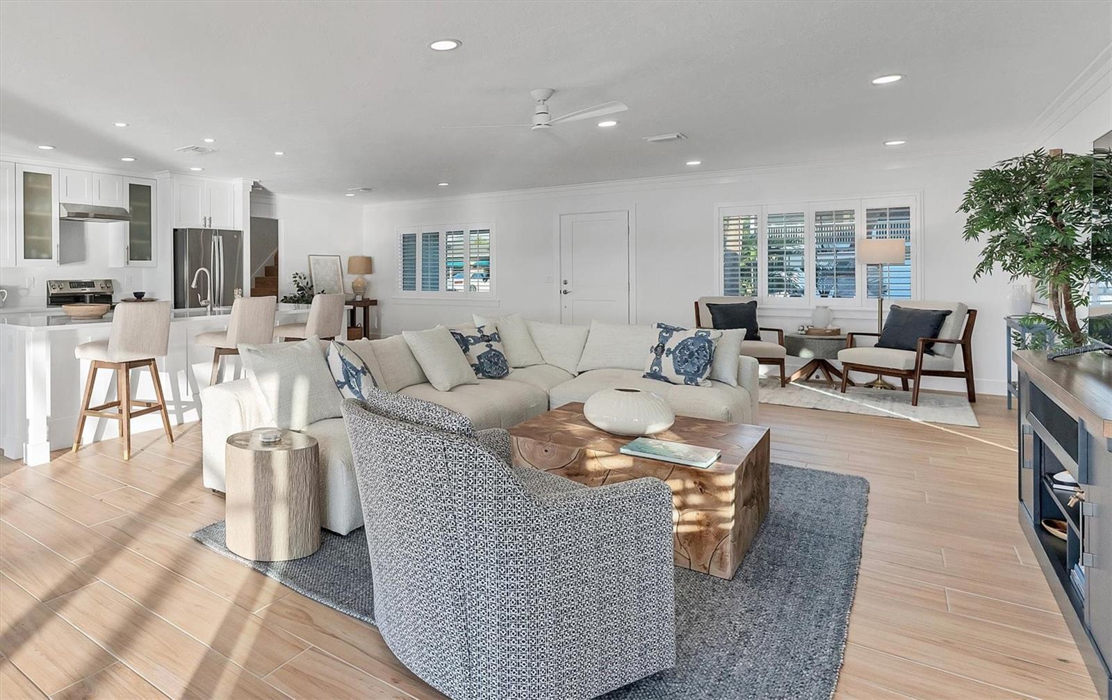 Image 9 of 58 For 10476 Boyette Street