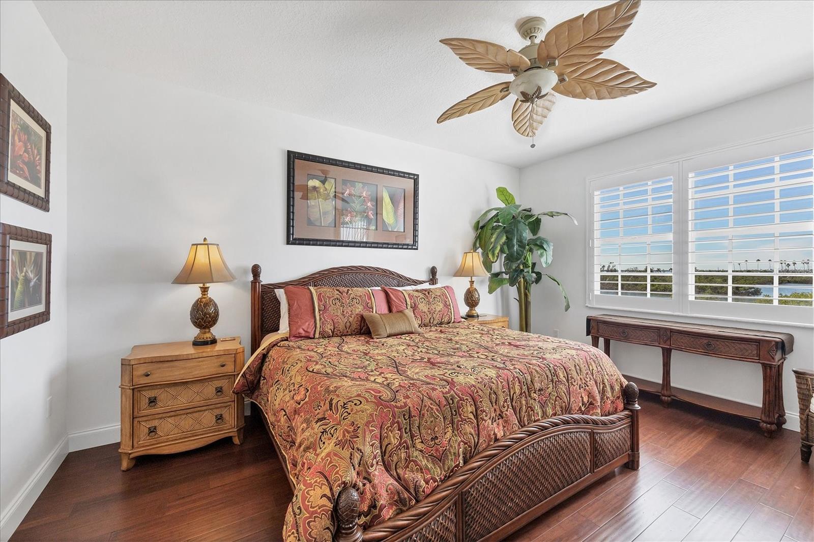 Image 13 of 29 For 13113 Gasparilla Road A305