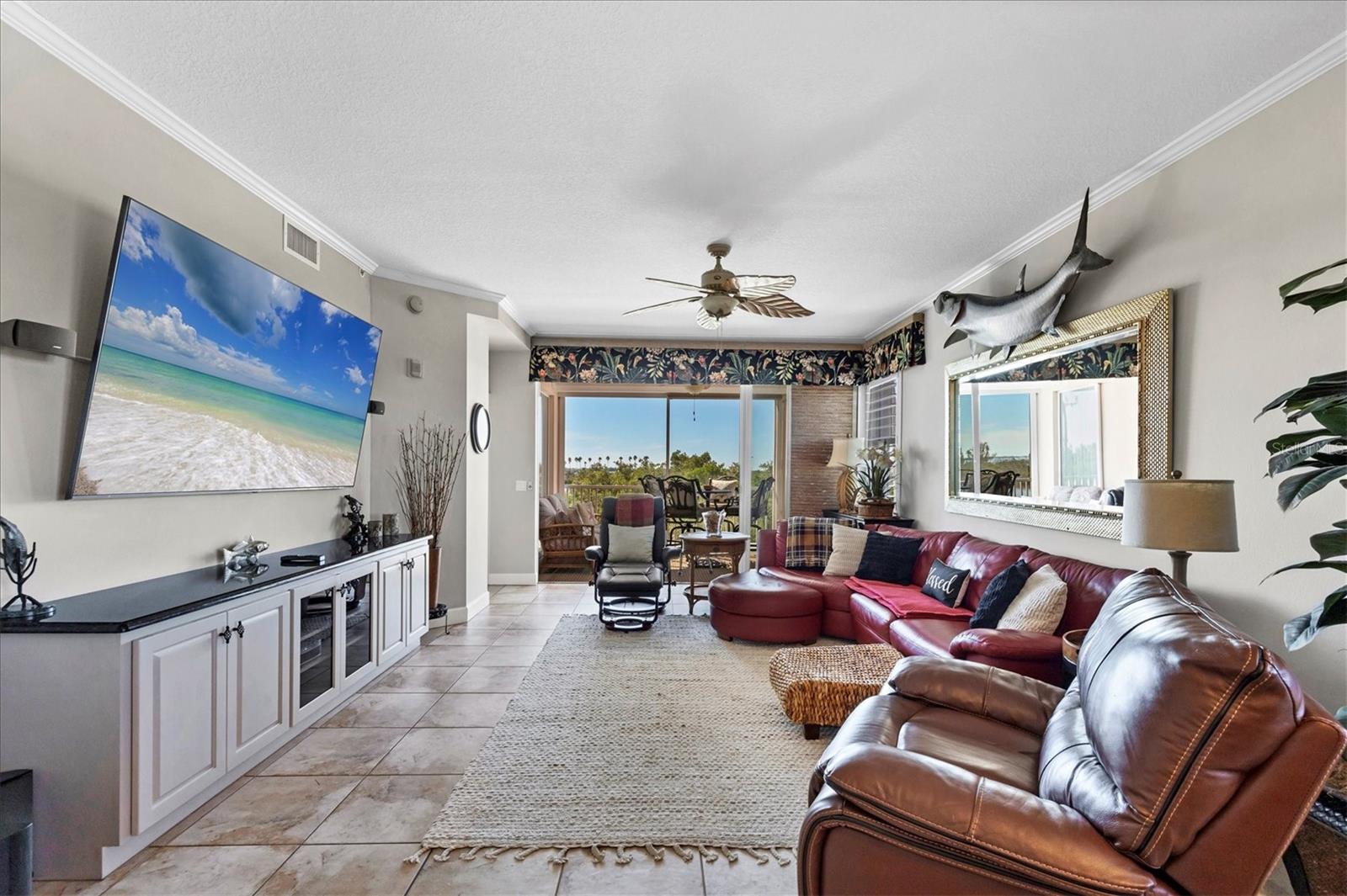 Image 2 of 29 For 13113 Gasparilla Road A305