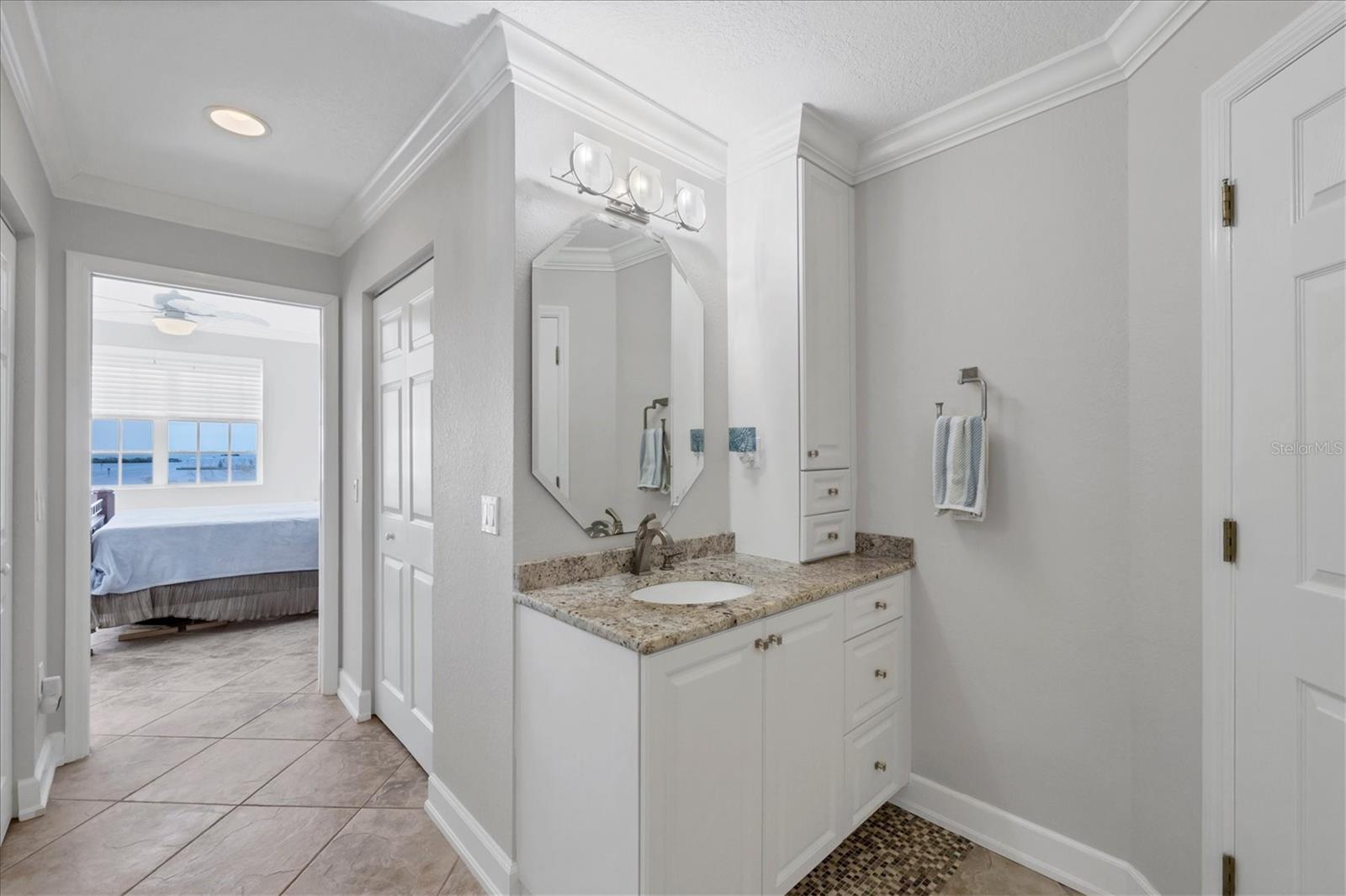 Image 18 of 30 For 13313 Gasparilla Road C401