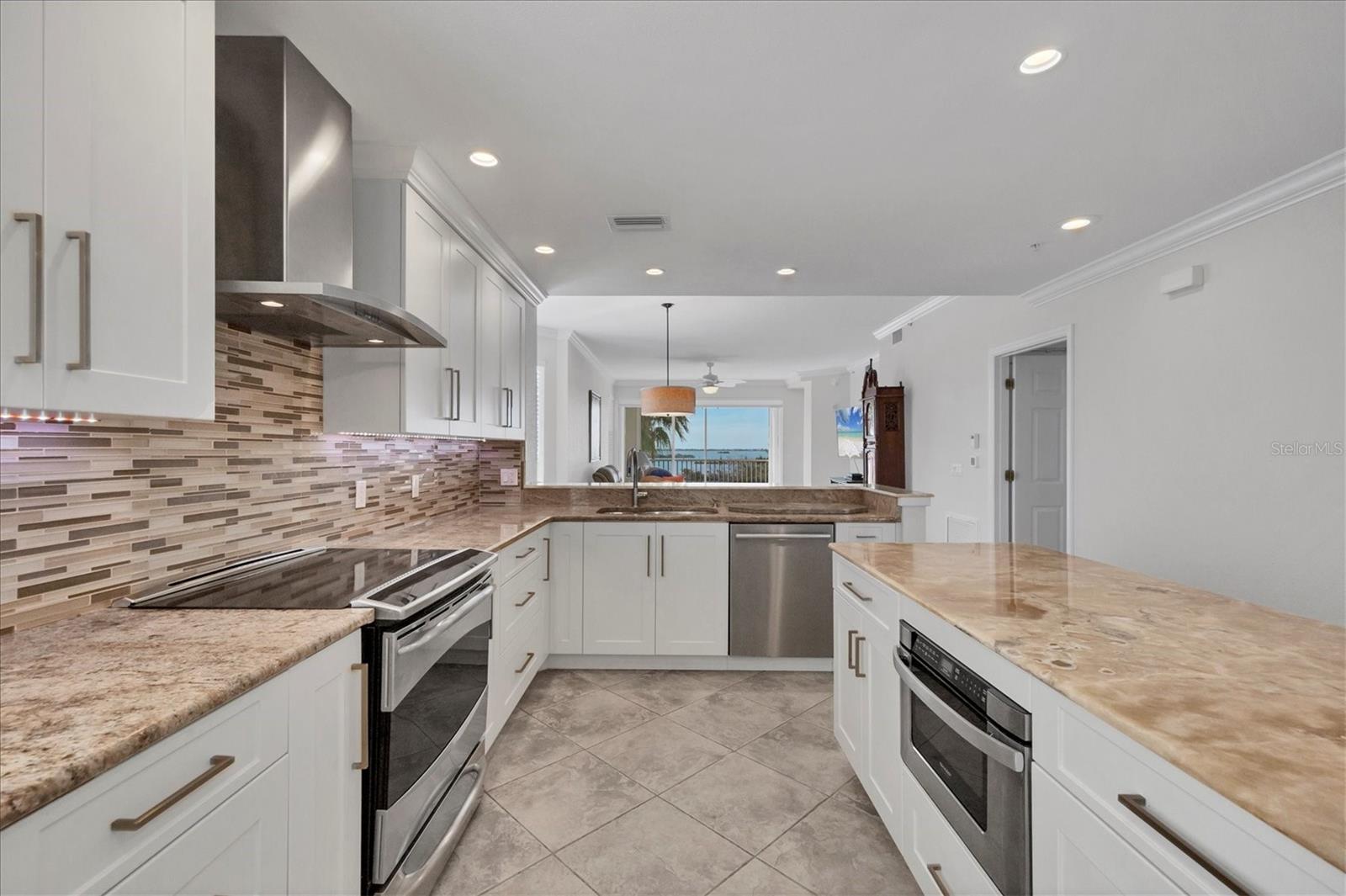 Image 9 of 30 For 13313 Gasparilla Road C401