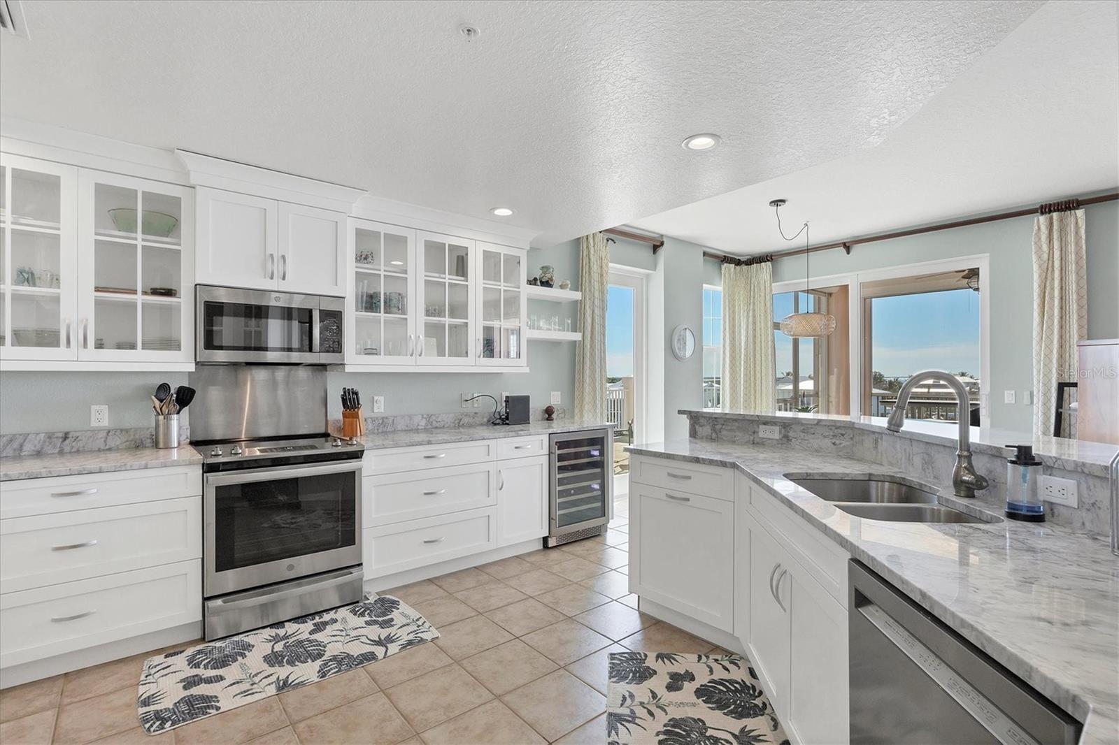 Image 10 of 34 For 13413 Gasparilla Road D501 & Sli