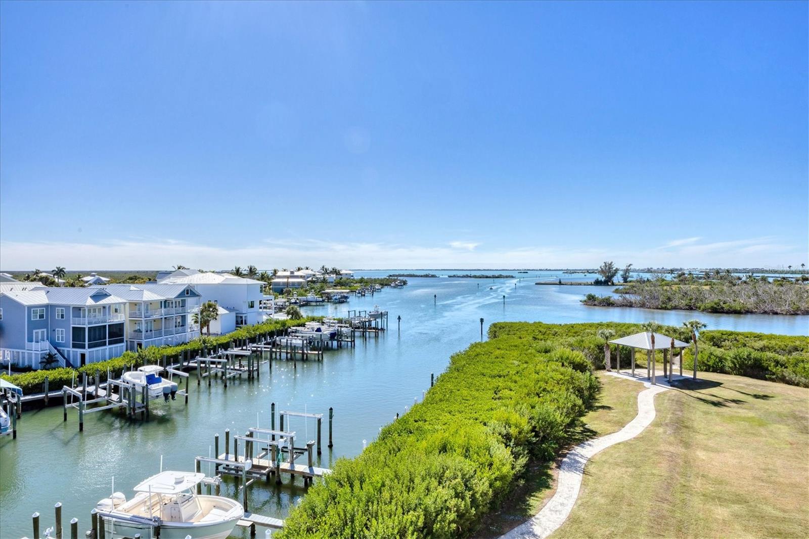 Image 29 of 34 For 13413 Gasparilla Road D501 & Sli