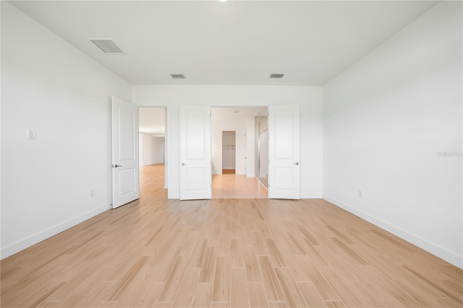 Image 27 of 44 For 10451 Eclipse Street