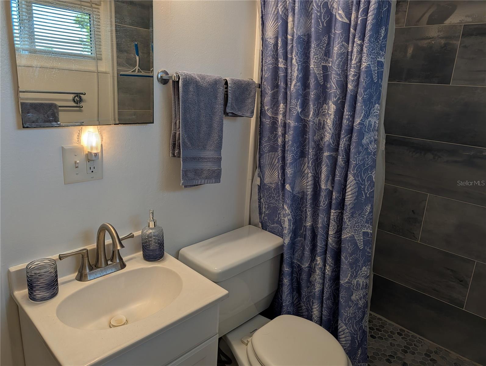 Image 13 of 24 For 2296 Dallas Street