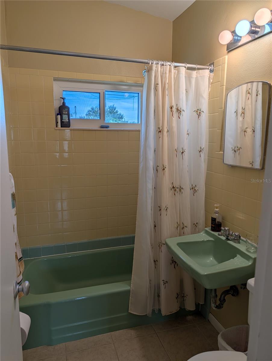 Image 15 of 24 For 2296 Dallas Street