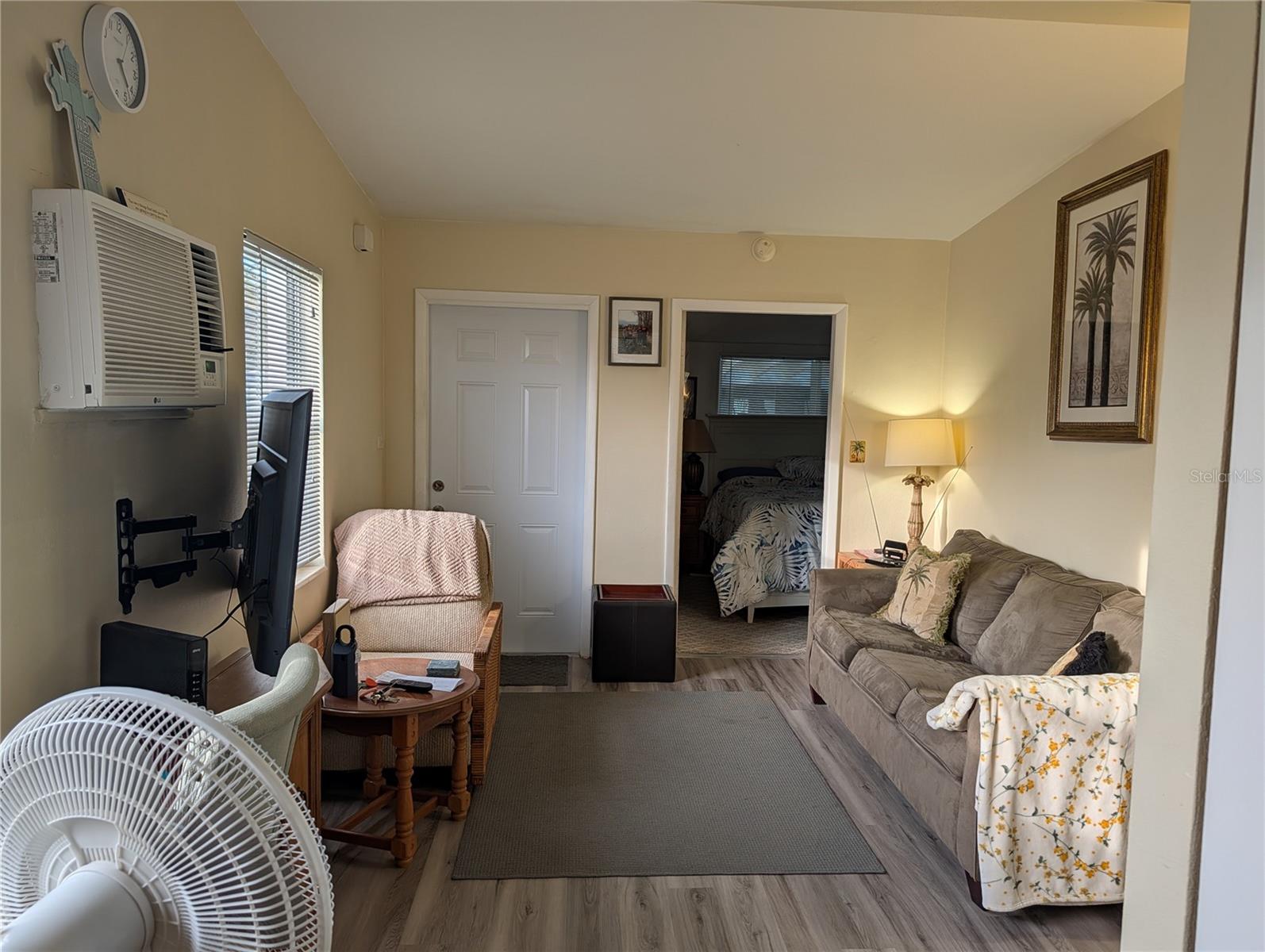 Image 4 of 24 For 2296 Dallas Street