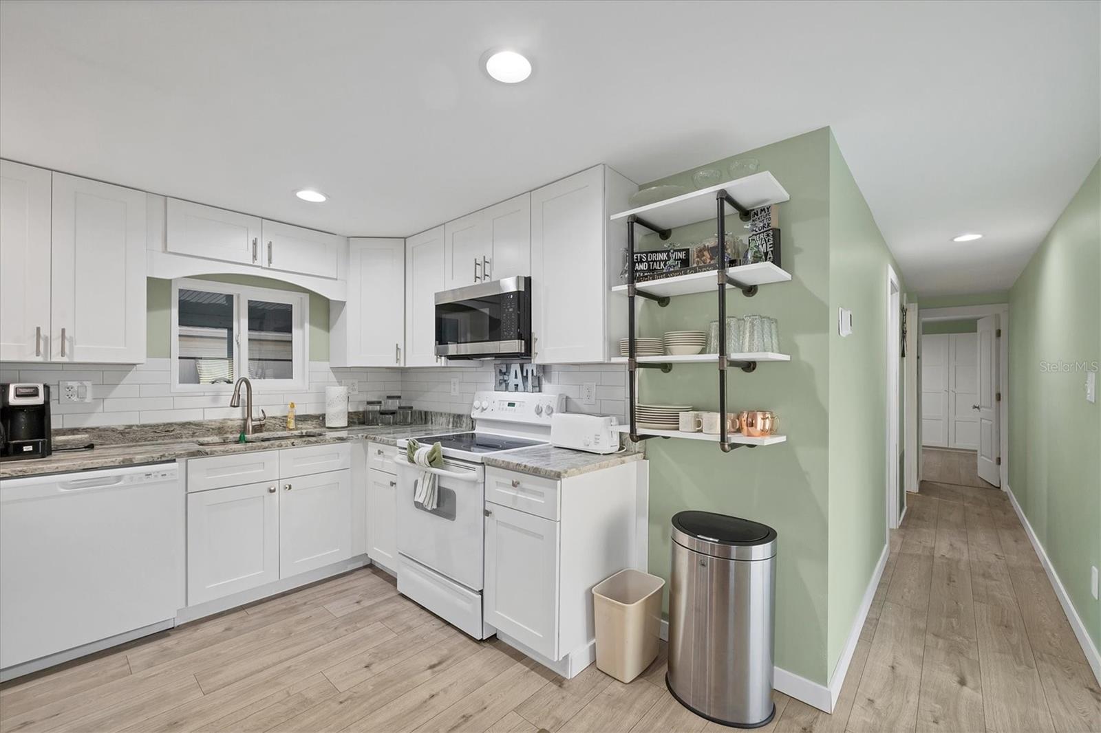 Image 18 of 46 For 1891 Englewood Road 1