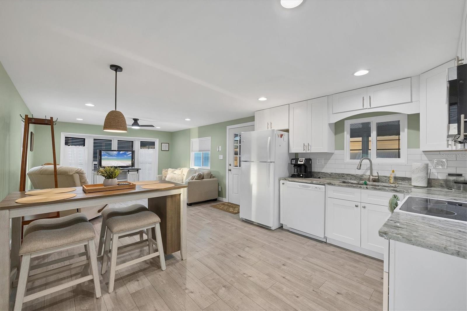 Image 19 of 46 For 1891 Englewood Road 1