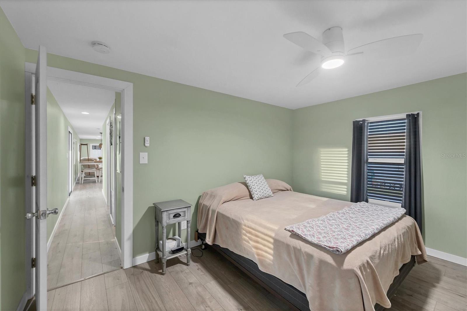 Image 22 of 46 For 1891 Englewood Road 1