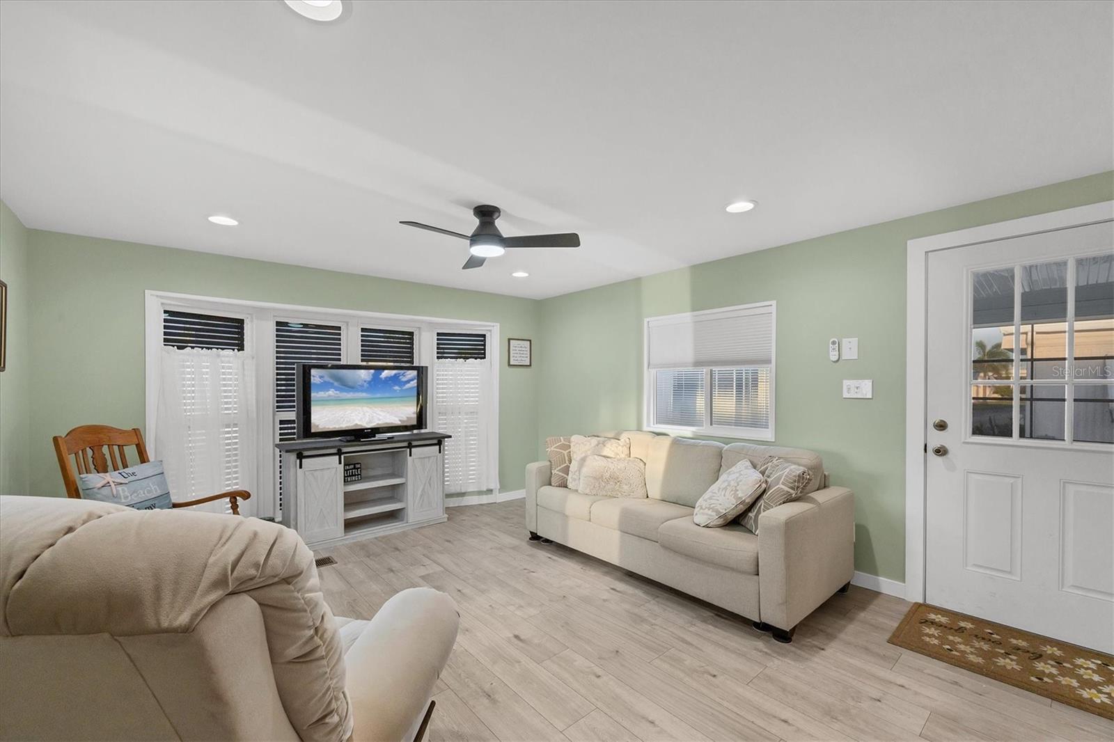 Image 9 of 46 For 1891 Englewood Road 1