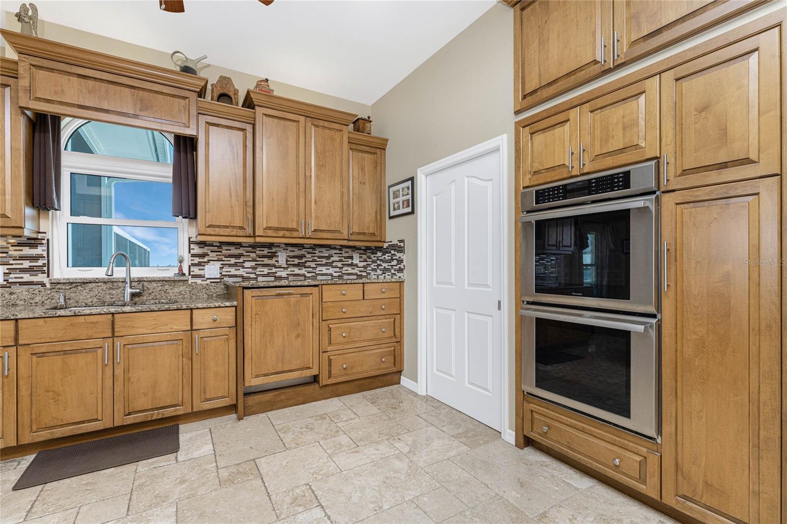 Image 19 of 94 For 9300 Griggs Road