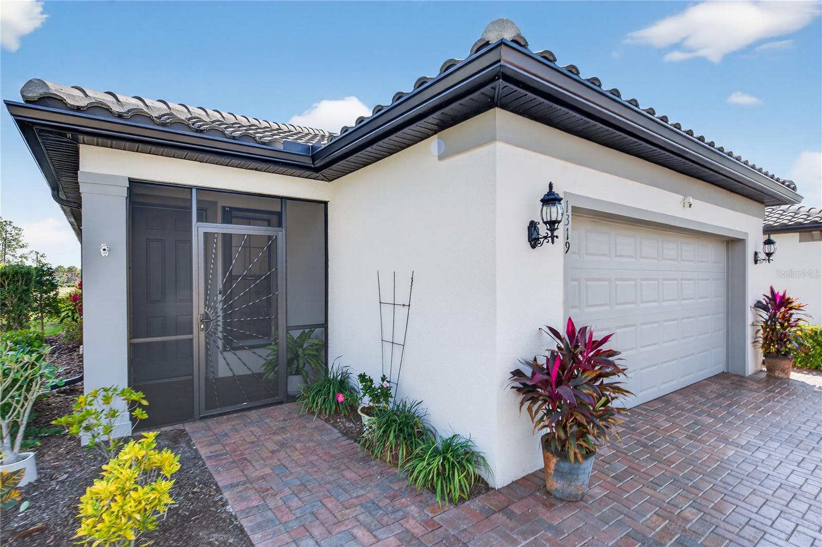 Image 4 of 70 For 1319 Raspberry Drive